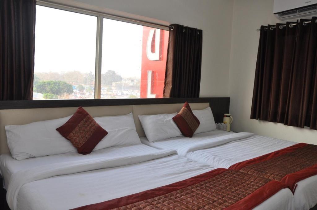 Hotel Al Gulzar Делі Екстер'єр фото