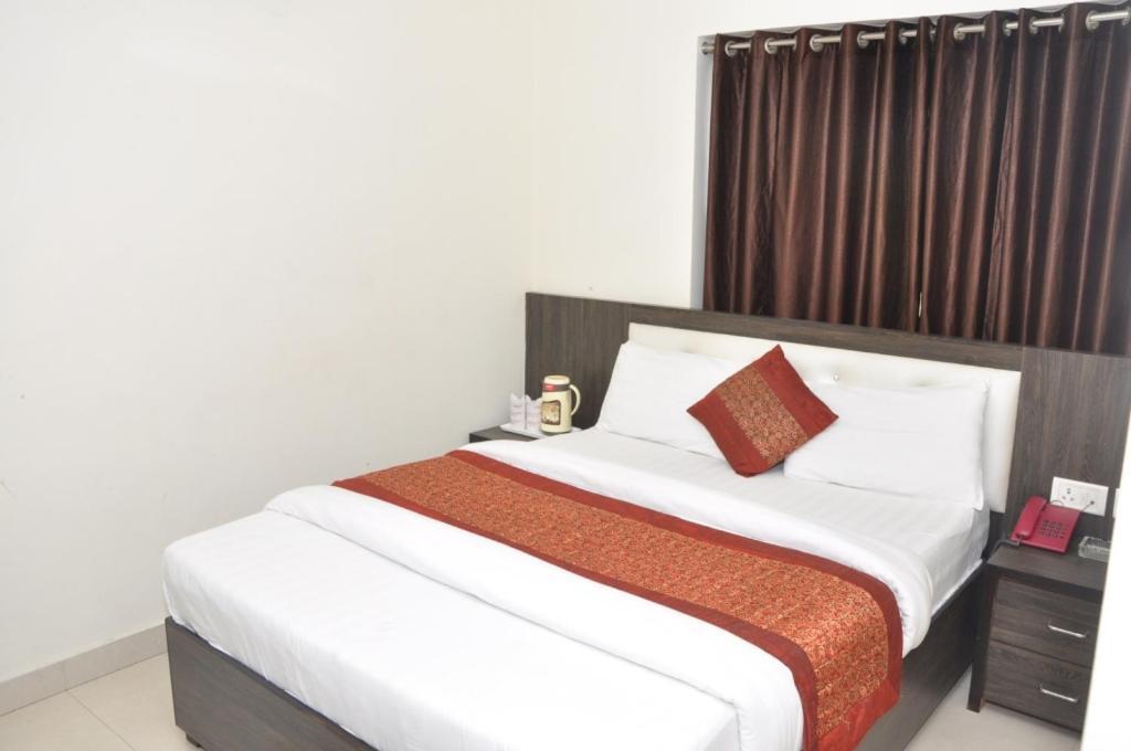 Hotel Al Gulzar Делі Екстер'єр фото